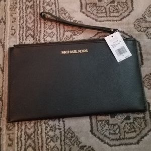 Brand New Michael kors clutch